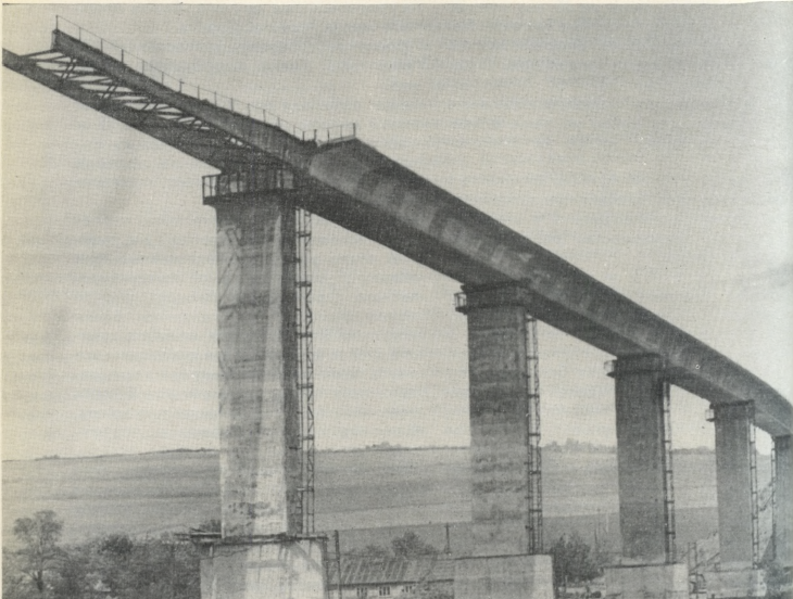 Поздовжнє насування при будівництві моста через річку Дністер біля Камянки