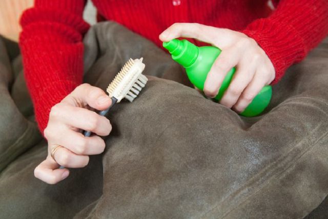 Як почистити дублянку в домашніх умовах: техніка, засоби