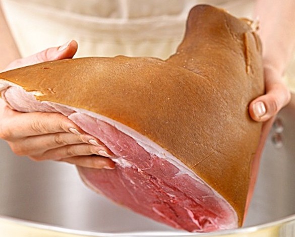 Як закоптити свинячий окіст в домашніх умовах, досвід кулінарів