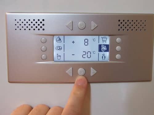 Температура в холодильнику: яка повинна бути, як виставити?