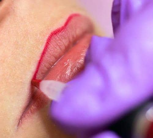 Можливості збільшення губ за допомогою перманентного татуажу