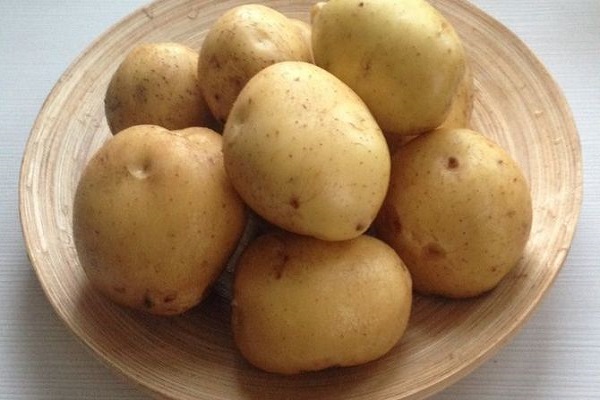 Опис сорту картоплі Каратоп, його характеристика та вирощування