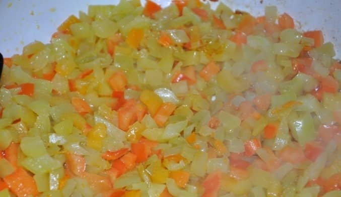 Салати з квасолею на зиму — тільки найсмачніші рецепти
