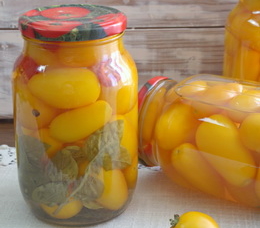 Жовті помідори — запасаємося вітамінами на зиму