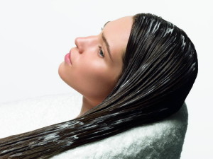 Маски для пошкодженого волосся в домашніх умовах: відгуки, рецепти