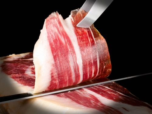 Вялена свинина: як завялить свинячу ногу, кілька рецептів приготування