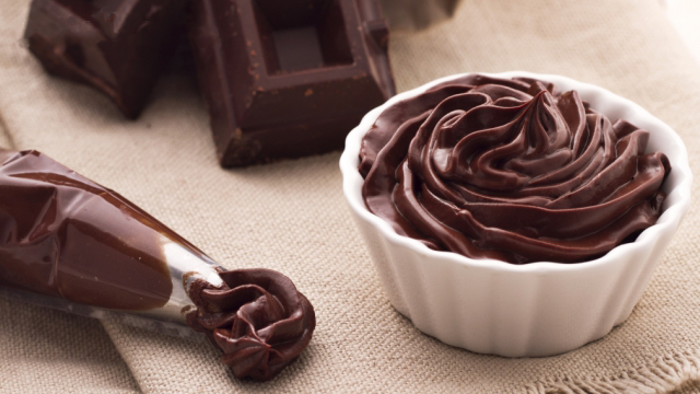 Шоколадний крем для торта – 9 смачних рецептів