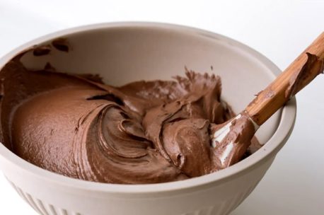 Шоколадний крем для торта – 9 смачних рецептів