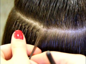 Правила догляду за нарощеним волоссям: як сушити волосся феном і як не нашкодити капсулам на пасмах