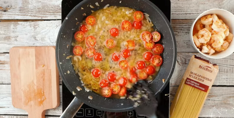 Спагетті з креветками у вершковому соусі. Як приготувати вершковий соус для спагетті?