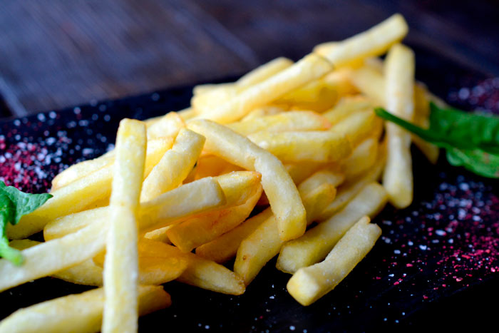 Як нарізати картоплю фрі: 4 способи нарізки овочів