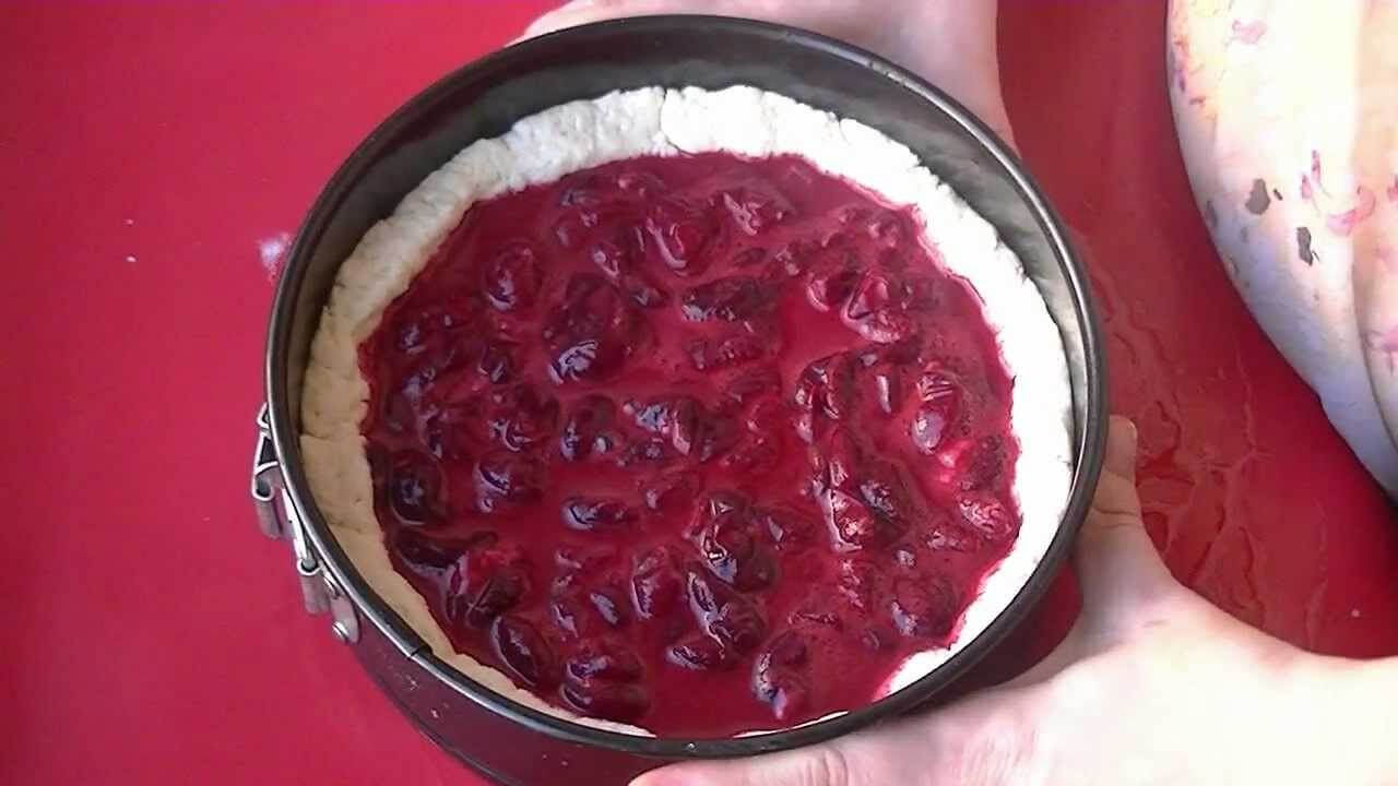 Сирний пиріг з Вишнею в духовці: 2 рецепта