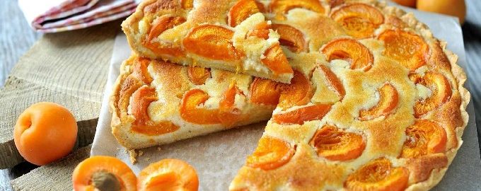 Пиріг з абрикосами – дуже смачні рецепти