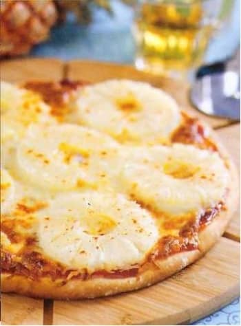 Смачна піца з ананасами і куркою   Смачний рецепт піци