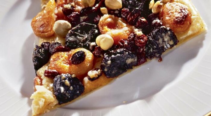 Пиріг з сухофруктами і горіхами: 5 рецептів ароматної випічки
