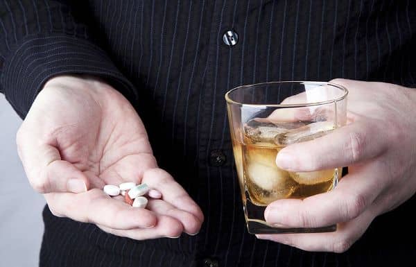 Чи можна пити алкоголь, коли приймаєш антибіотики?