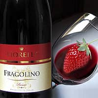 Ігристе вино Fragolino — полуничне шампанське