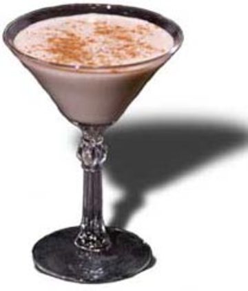 Лікер Amaretto Disaronno — особливості напою, коктейлі і рецепт