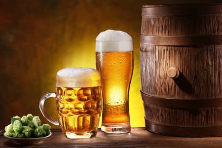Підвищує або знижує артеріальний тиск пиво?