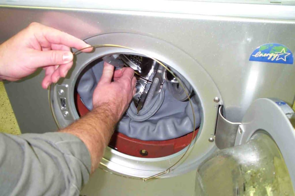 Як витягнути барабан з пральної машини для ремонту