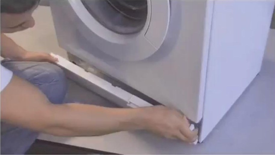Патрубки в пральній машині — як почистити і поміняти