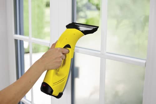 Керхер для миття вікон: використання стеклоочестителя