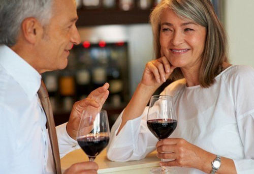 Як впливає червоне і біле вино на артеріальний тиск: підвищує або понижує