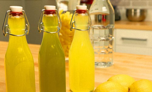 Як приготувати лимончелло на горілці своїми руками: рецепт, відео