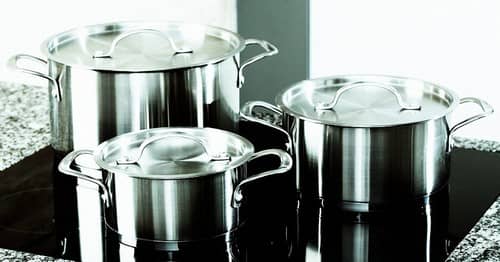 Алюмінієвий посуд: що можна готувати, чи є шкода, як доглядати