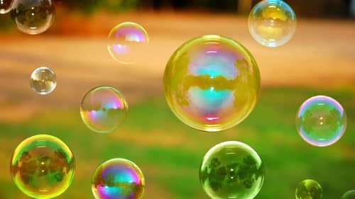 Як зробити мильні бульбашки будинку: рецепти розчину