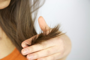 Маска для посіченого волосся в домашніх умовах: рецепти та відгуки