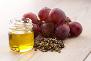 Олія виноградної кісточки: застосування, користь і шкода