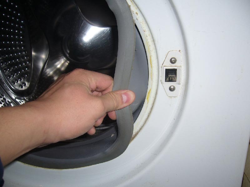 7 несправностей, при яких необхідний ремонт пральних машин Хайєр