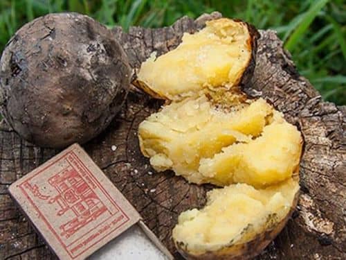 Картопля на багатті: як запекти у фользі, рецепти, скільки смажити по часу