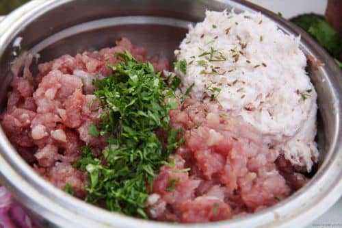 Люблячи кебаб з свинини: рецепти, як приготувати на шампурах на мангалі