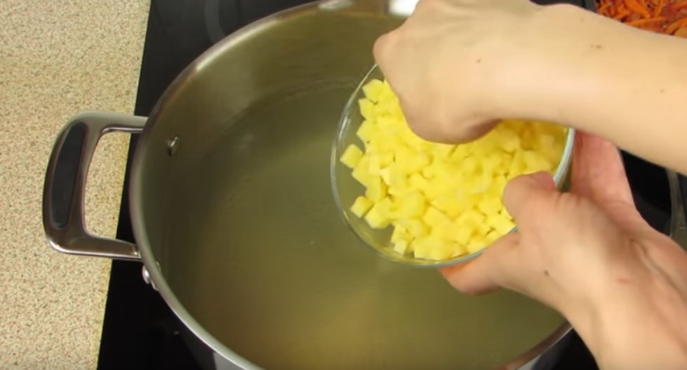 Як приготувати суп з фрикадельками (покроковий рецепт)