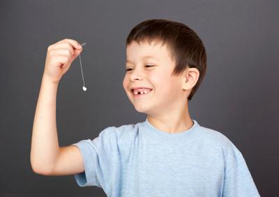 Як видалити зуб в домашніх умовах без болю у дорослого