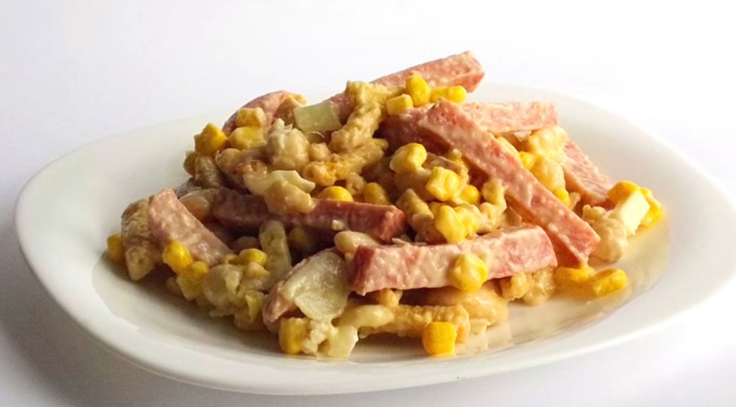 Салат з консервованої квасолею. 11 дуже смачних рецептів