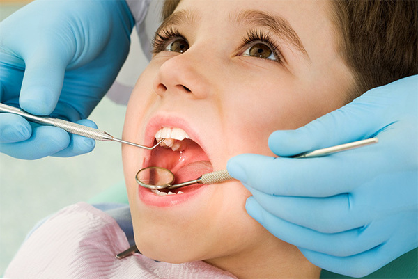 Пульпіт молочних зубів у дітей: що це таке, буває на тимчасових жувальних зубцях, може бути хронічний