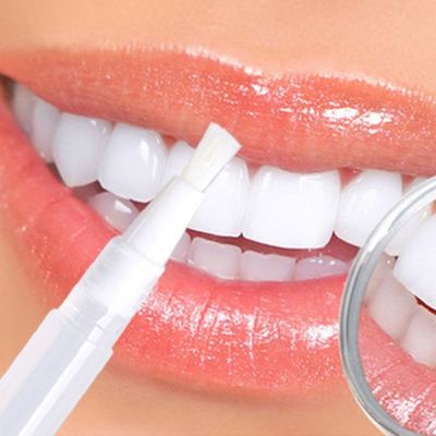 Гель для відбілювання зубів: хімічне відбілювання або капи, як користуватися лампою і надає пером, купити в аптеці