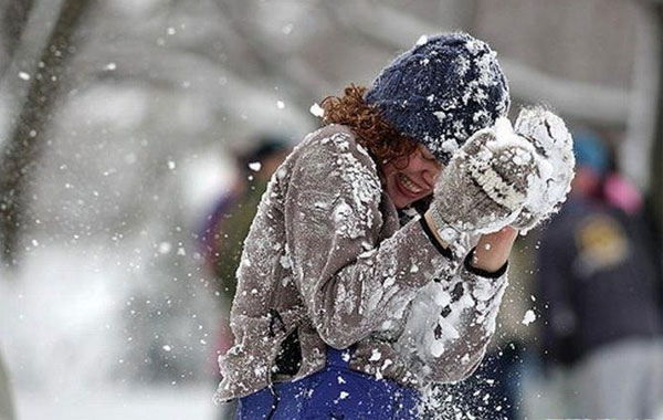 7 незвичайних зимових розваг на вулиці для дорослих і дітей