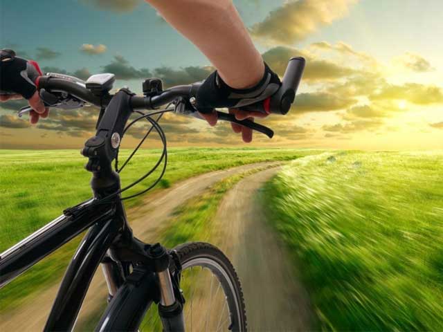 Користь їзди на велосипеді для здоровя. Протипоказання і шкоду