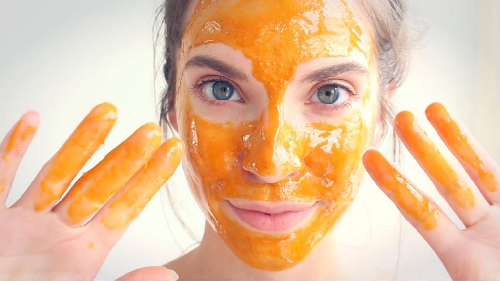 7 неймовірних переваг меду для шкіри