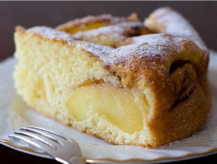 8 швидких рецептів пирога з яблуками (шарлотки)