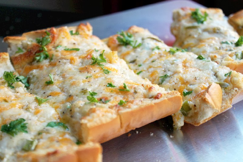 Бутерброди з плавленим сиром і часником: рецепт приготування і прикрашення