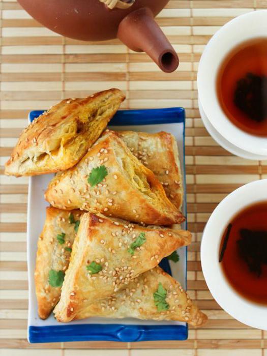 6 рецептів пиріжків з листкового тіста