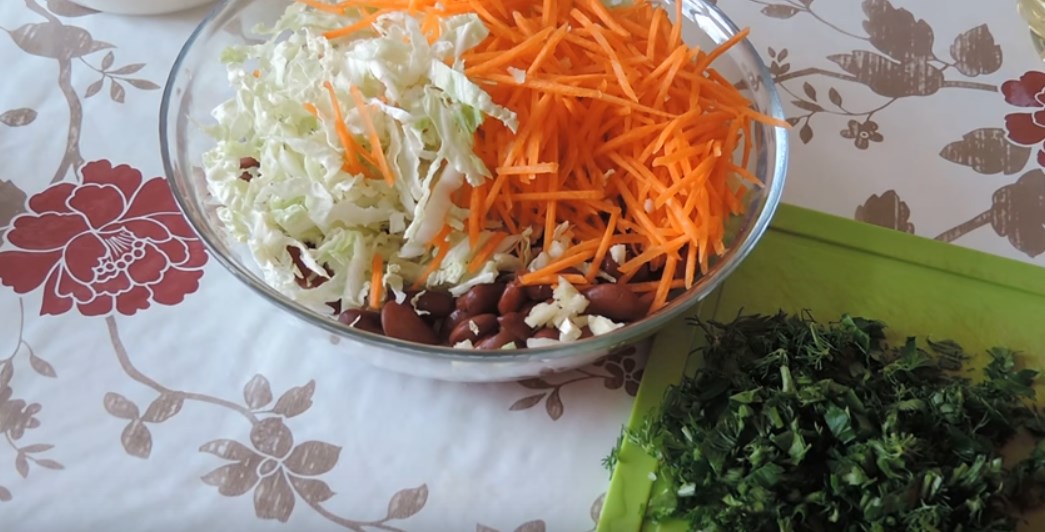 Салат з консервованої квасолею. 11 дуже смачних рецептів