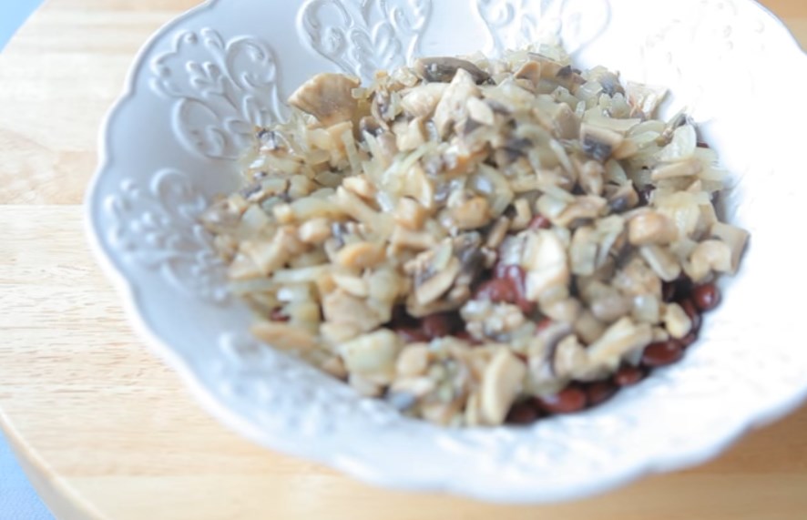 Салат з консервованої квасолею. 11 дуже смачних рецептів