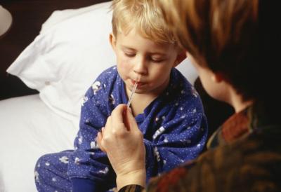Стоматит у дітей як довго лікується: скільки днів триває, тримається температура у дитини, через деякий час проходить, швидко лікують