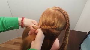 Грецька коса на середні і довгі волосся: види плетіння, як заплести, куди носити